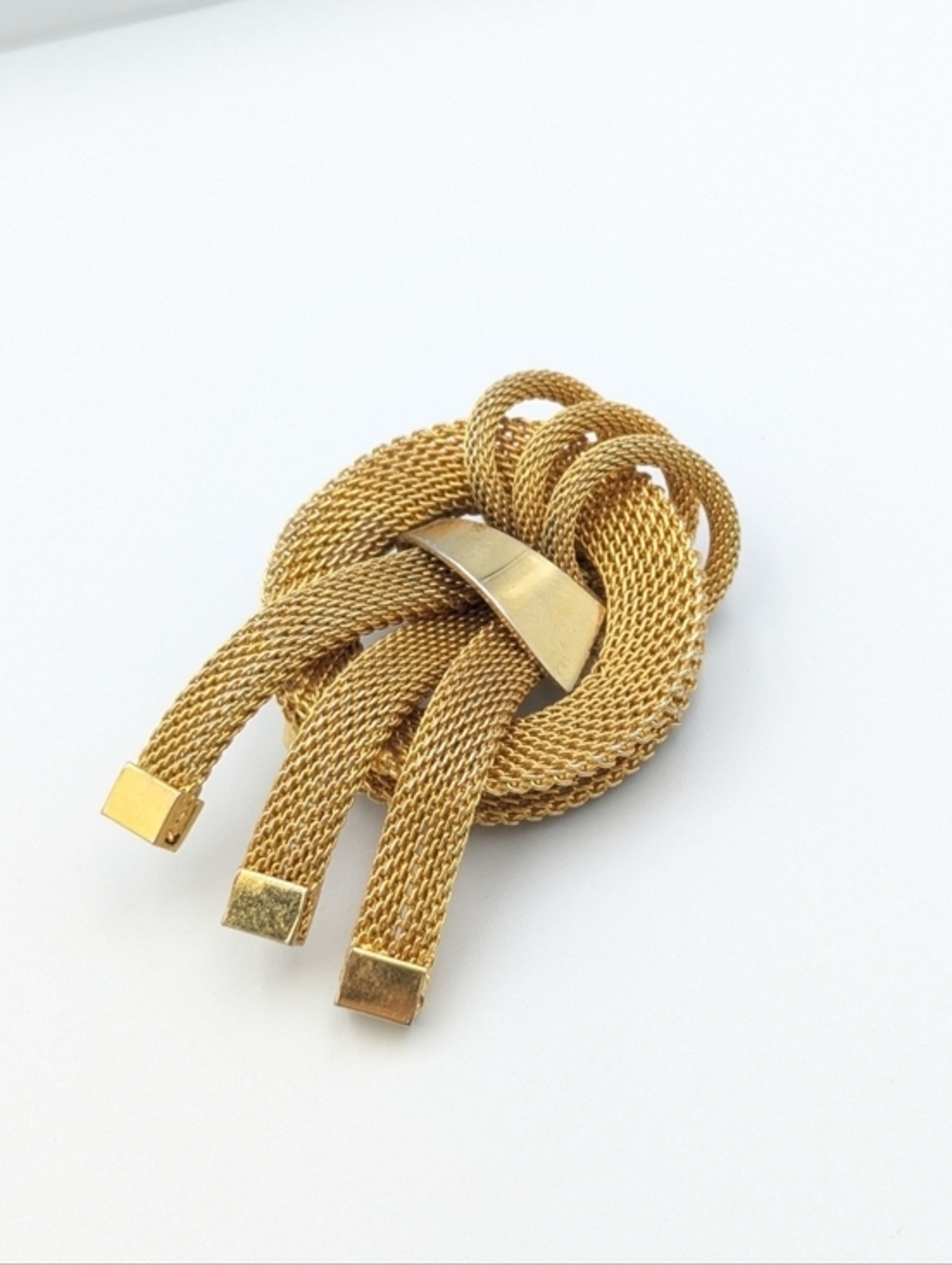 5/25$  Vintage gold tone mesh knot brooch pin tassel fringe 1960s statement